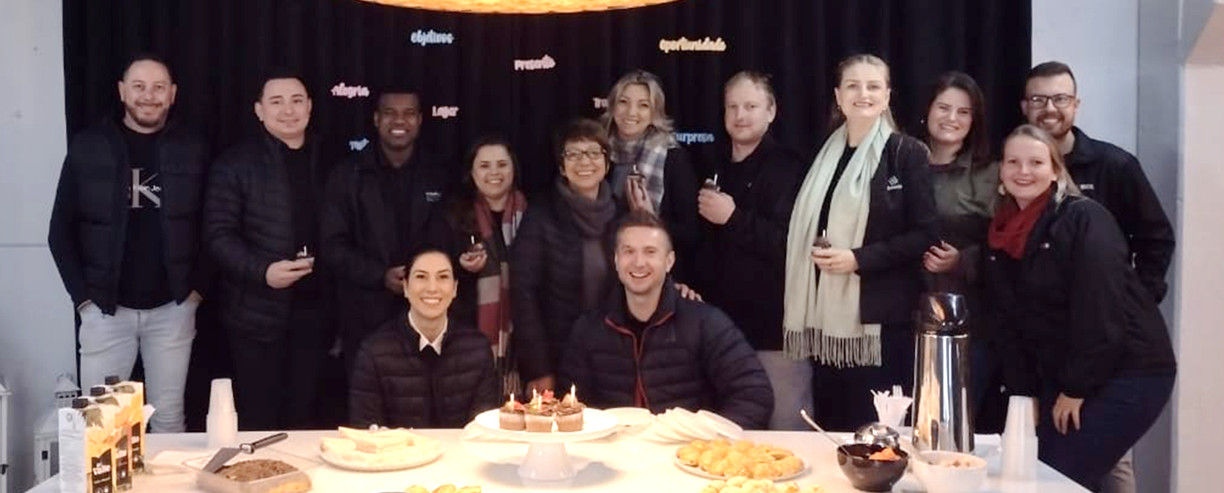 Foto do artigo Aniversariantes Mês de Maio - BOX e Cristallux