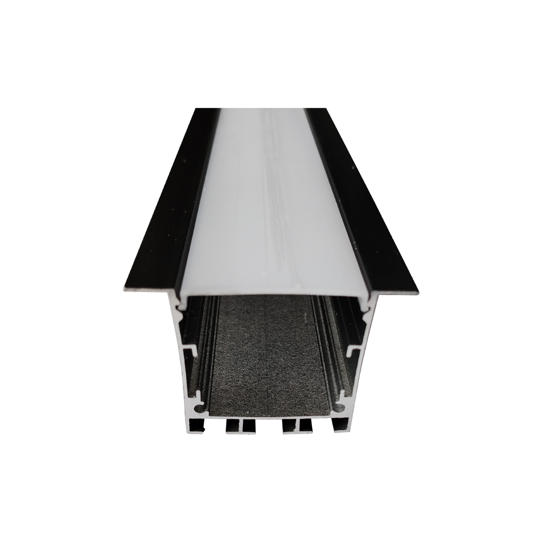 Foto do produto KIT PERFIL CRISTALL DECCOR VEGAS DE EMBUTIR PRETO 3M COM DIFUSOR 50X35,8X3000MM BRANCO